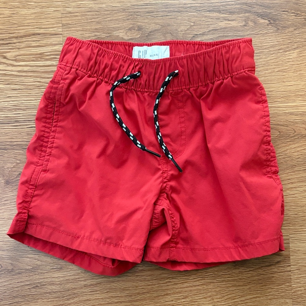 GAP Kids  Red Kids' Swim Trunks Size 4-5